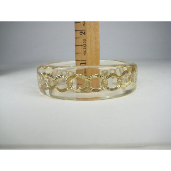 Vintage  Clear Lucite Bangle Bracelet Goldtone Curb Chain Inset Wide Statement - Picture 2 of 10